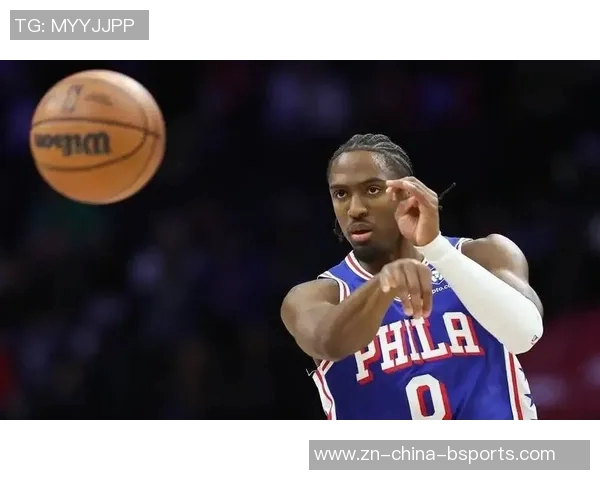 76人第三节防守再遭重创米切尔单节狂砍20分令球队痛苦不已